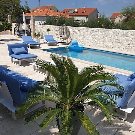 Villa Sarah ซูเปตาร์ ภายนอก รูปภาพ