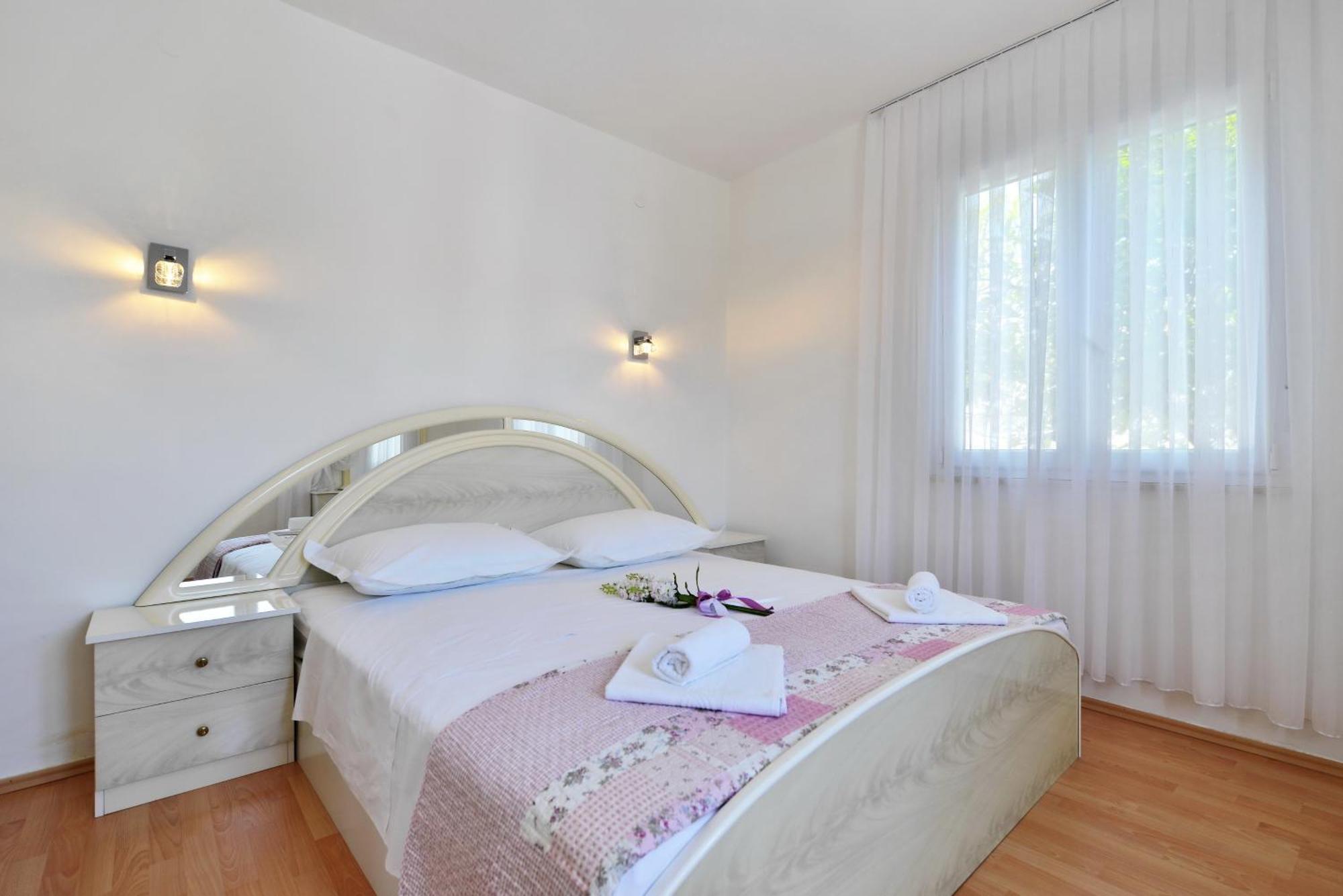 Villa Sarah ซูเปตาร์ ภายนอก รูปภาพ