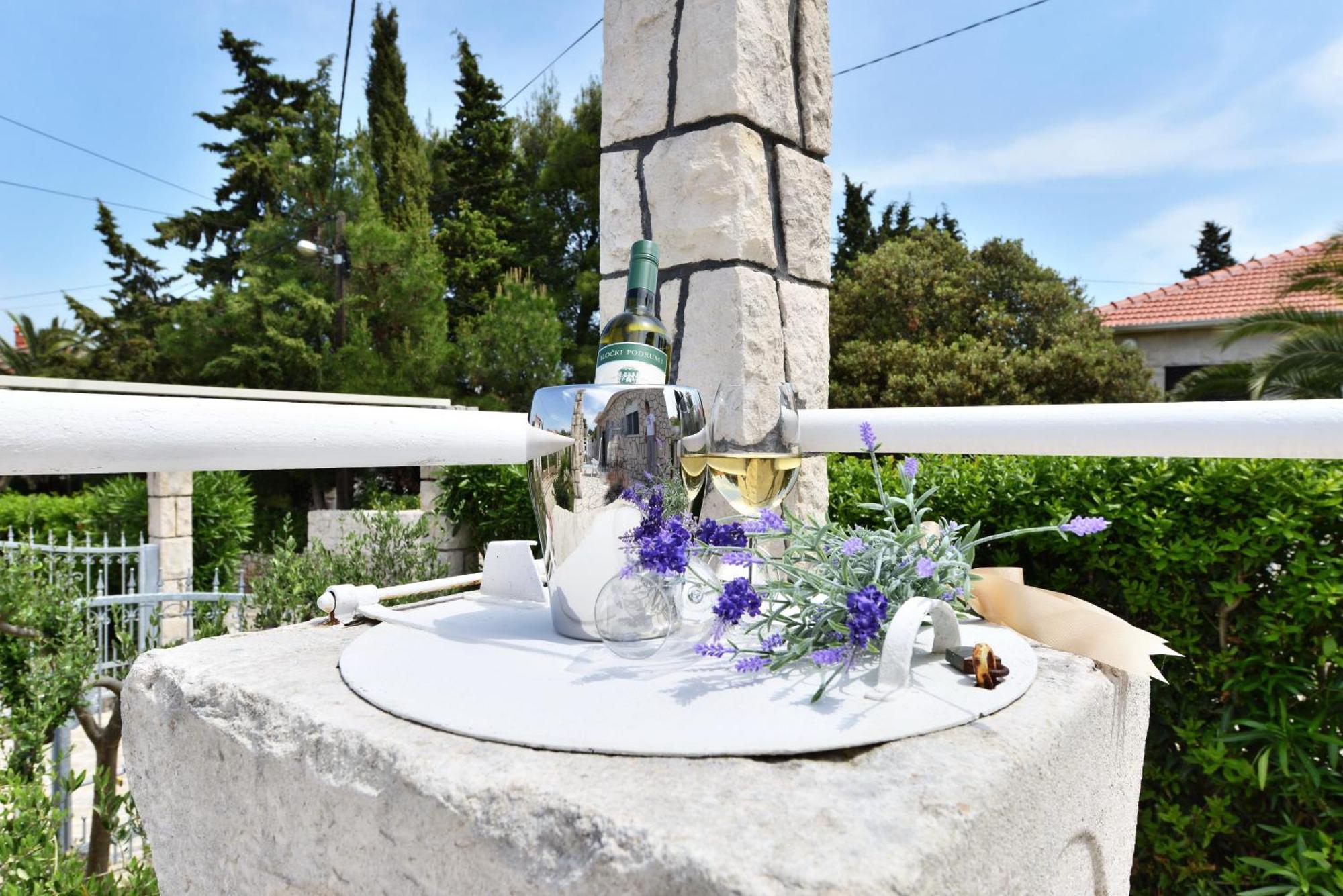 Villa Sarah ซูเปตาร์ ภายนอก รูปภาพ
